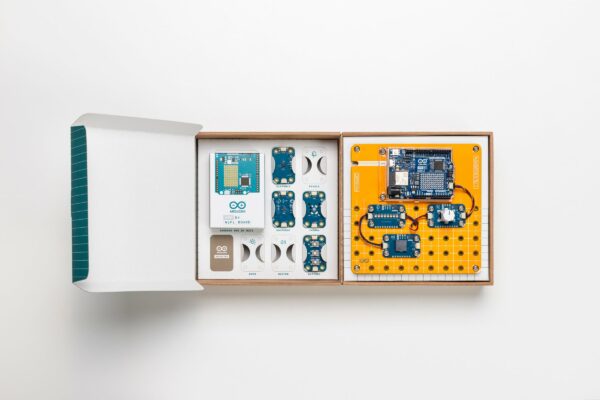 Arduino Plug and Make Kit - Image 5