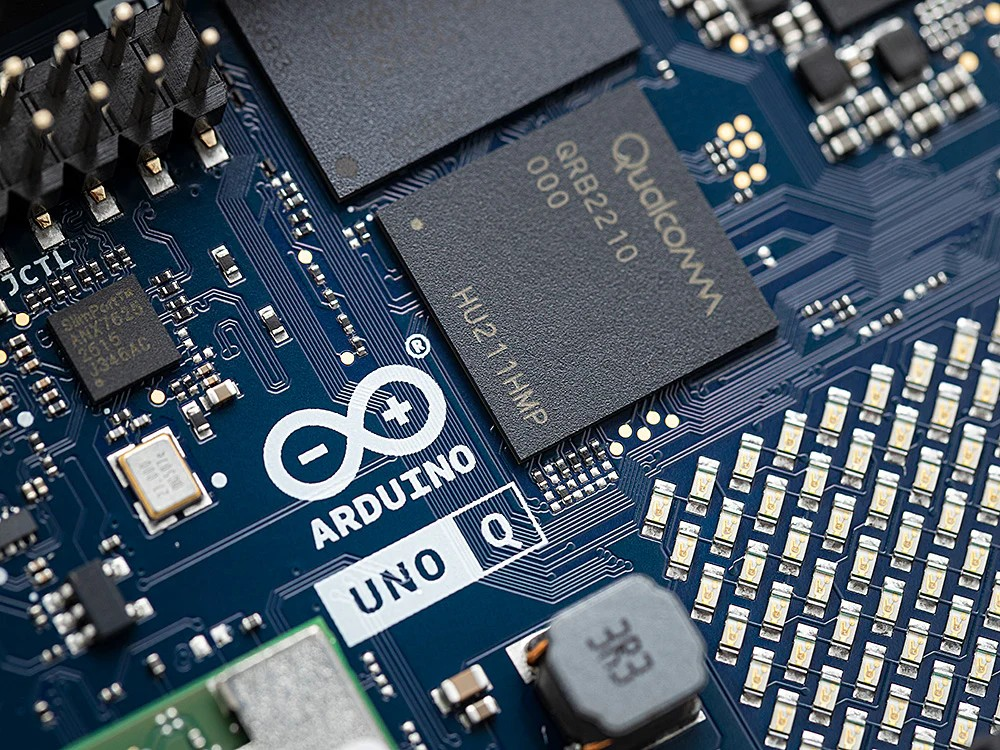 Arduino UNO Q - Image 8